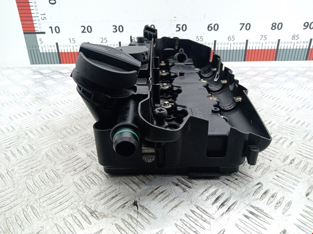 Крышка головки блока (клапанная) BMW 1er E81\E87 2004-2011