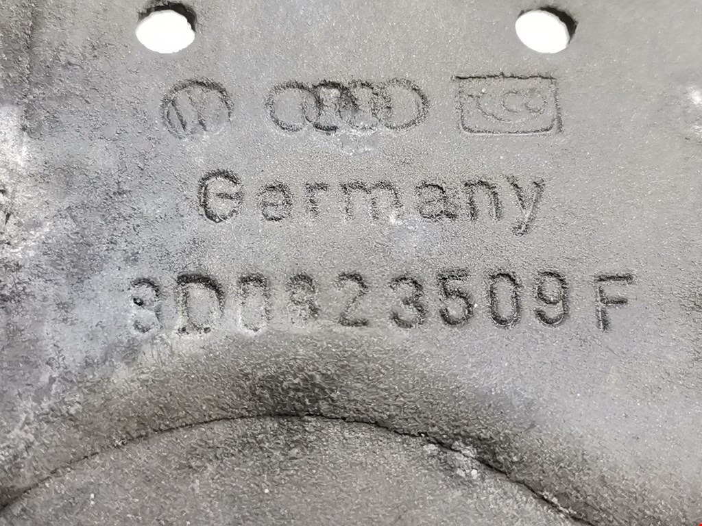 Замок капота AUDI A4 B5 1995-2001