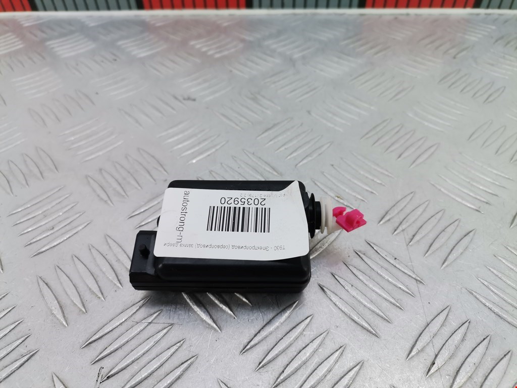 Сервопривод (электропривод моторчик привода) замка двери Fiat Ulysse 2 (179) (2002-2010)