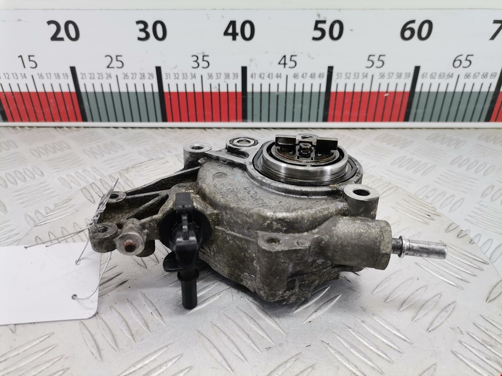 Насос вакуумный Land Rover Freelander 2 (2006-2014)