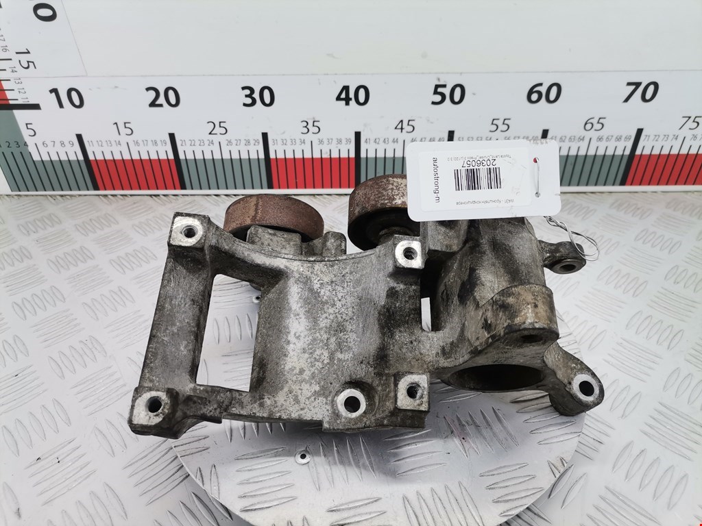 Кронштейн кондиционера TOYOTA Land Cruiser Prado 120 2002-2009