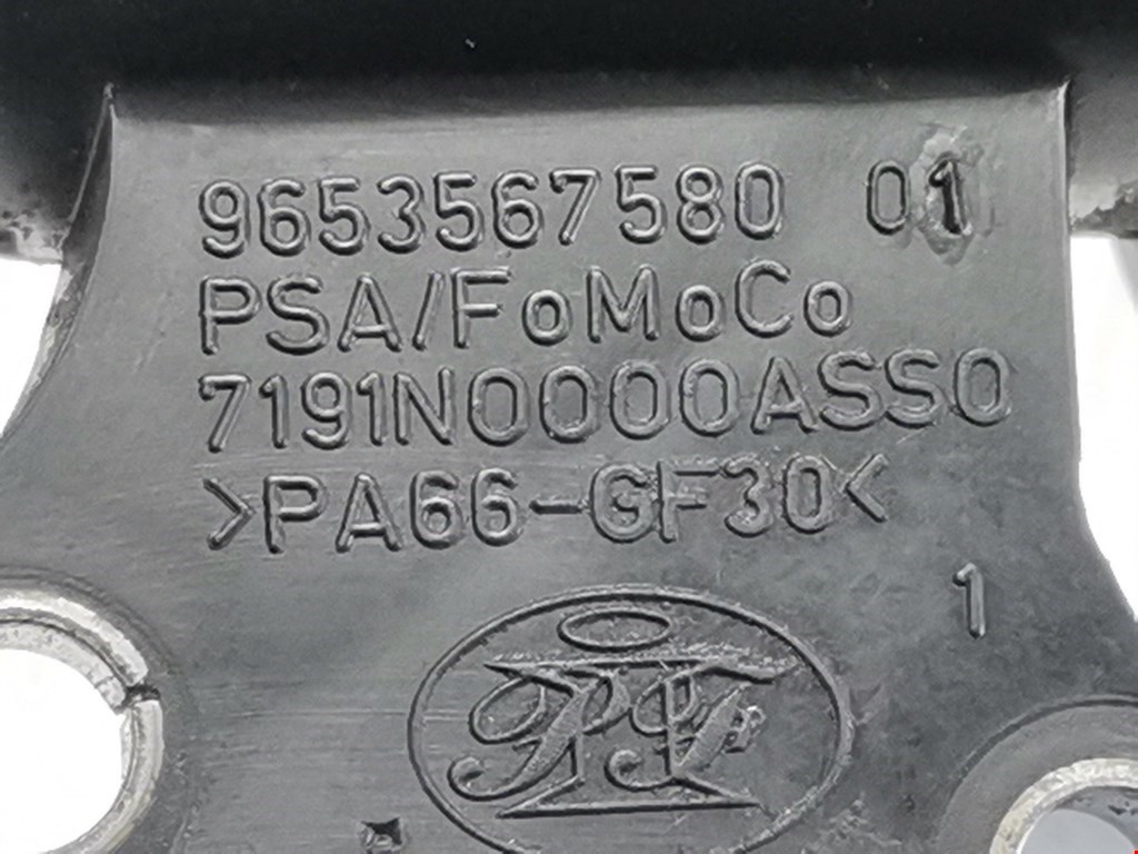 Горловина маслозаливная (залива масла) LAND ROVER Freelander II 2006-2014