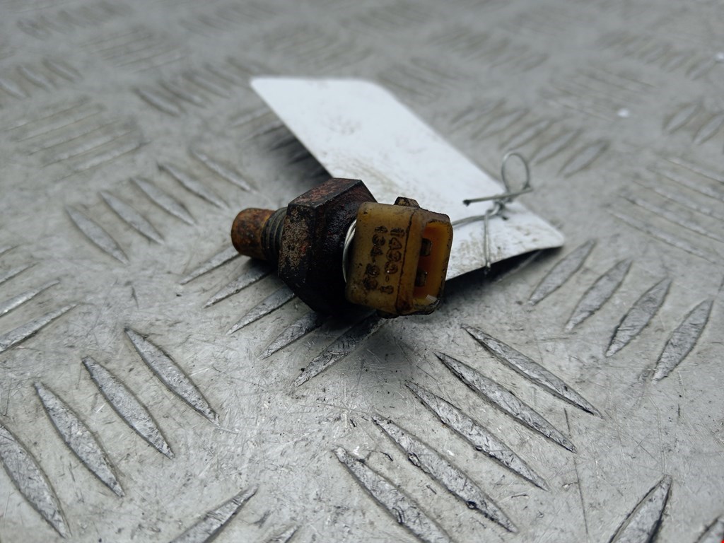 Датчик температуры (охлаждающей жидкости) RENAULT Clio 1991-1998