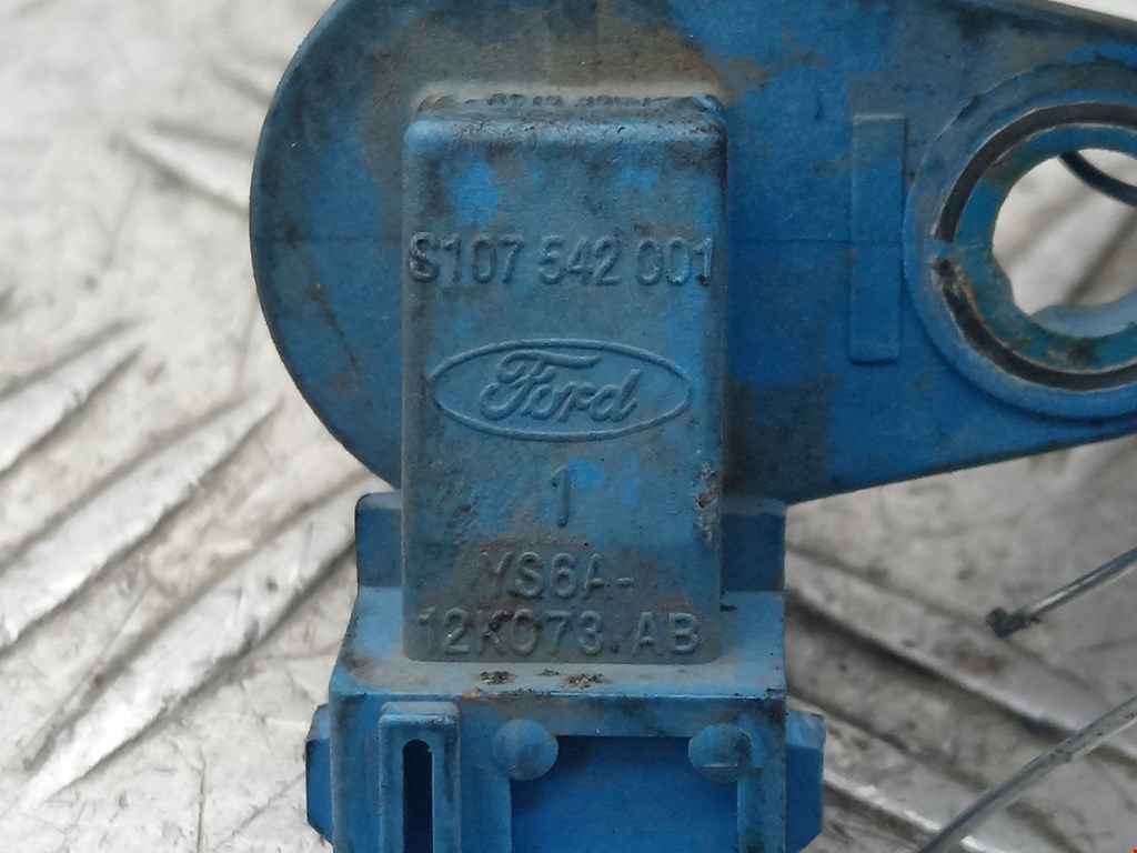 Датчик положения распредвала FORD Focus II 2005-2011