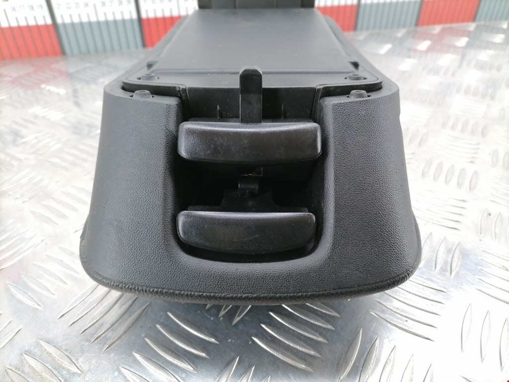 Подлокотник в салон KIA Cee'd I 2006-2012