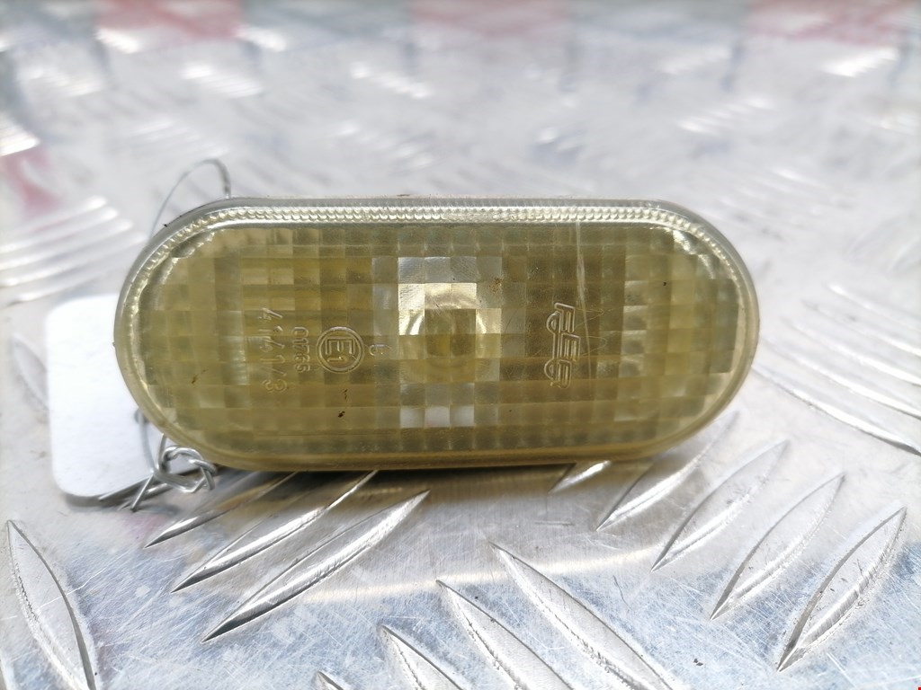 Повторитель на крыло VOLKSWAGEN Bora 1998-2005