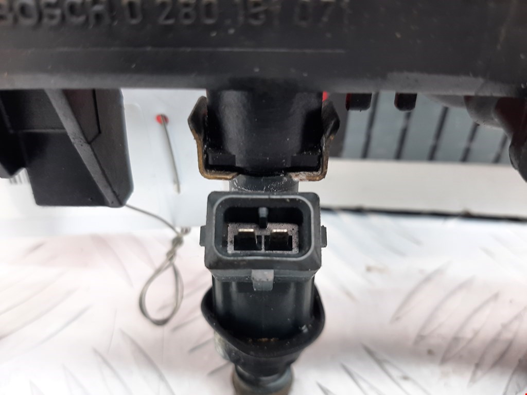 Рампа топливная (рейка) VOLKSWAGEN Lupo 1999-2005