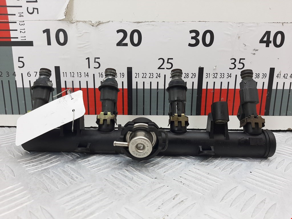 Рампа топливная (рейка) VOLKSWAGEN Lupo 1999-2005