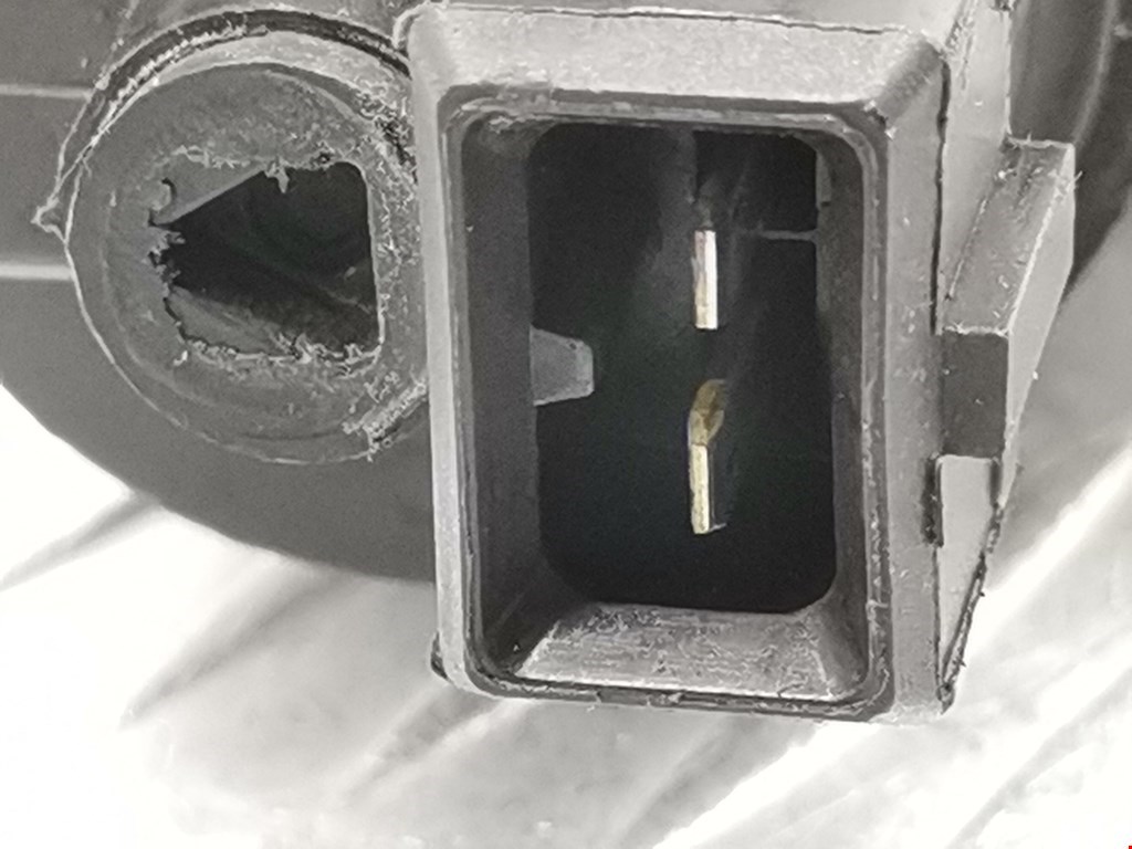 Клапан вентиляции топливного бака OPEL Zafira B 2005-2012