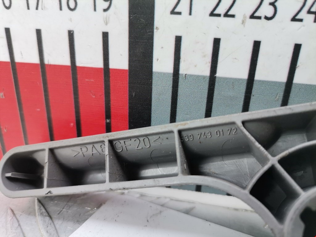 Ручка дверная задняя внутренняя левая MERCEDES-BENZ Sprinter 906 2006-2018