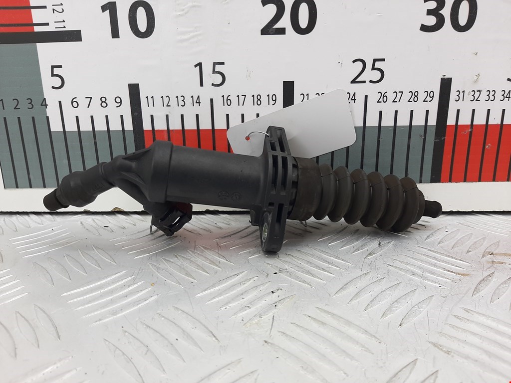 Цилиндр сцепления рабочий BMW 3er E90/E91 2005-2012