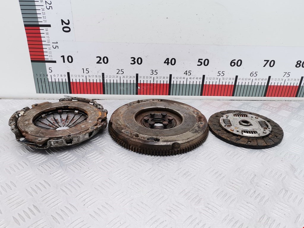 Маховик (демпфер сцепления) FIAT Punto II (188) 1999-2007