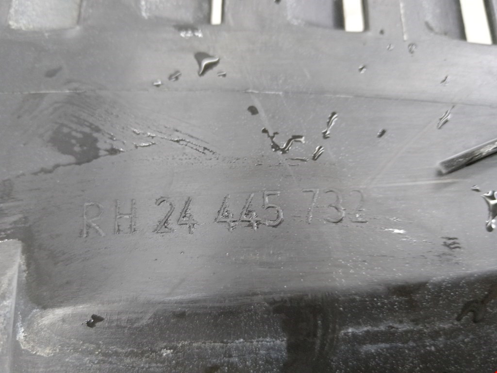 Локер (подкрылок) передний правый OPEL Omega B 1994-2004