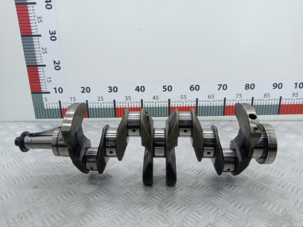 Коленвал (вал коленчатый) Nissan X-Trail T30 (2000-2007)