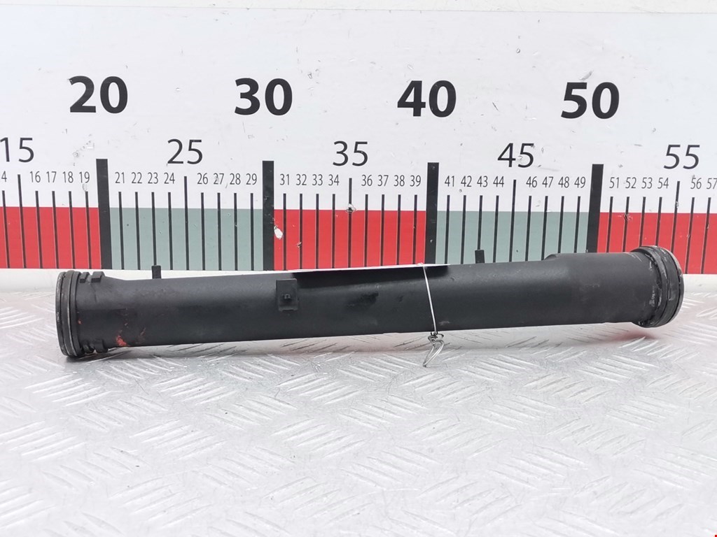 Патрубок VOLKSWAGEN Polo III 1994-2001