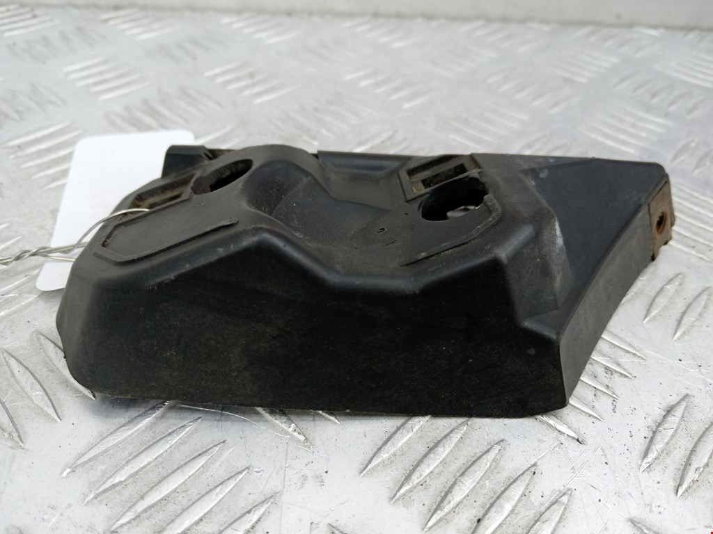 Кронштейн переднего бампера правый VOLVO V50 I 2004-2012