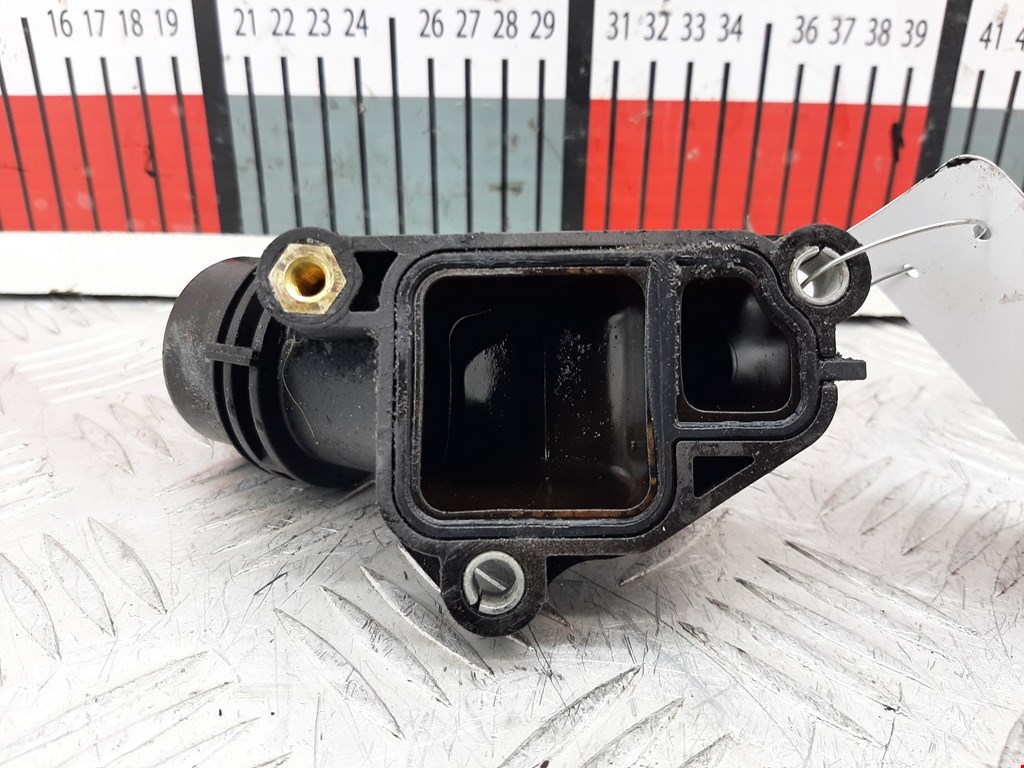 Тройник системы охлаждения BMW 3er E90/E91 2005-2012