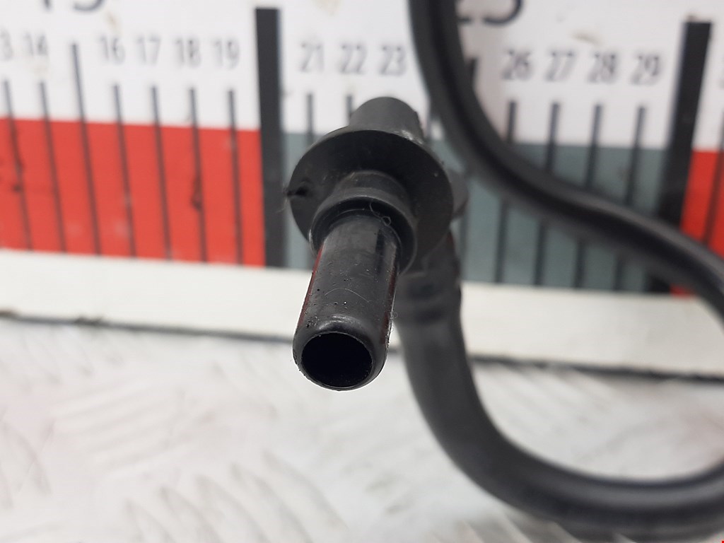 Трубка вакуумная BMW 3er E90/E91 2005-2012