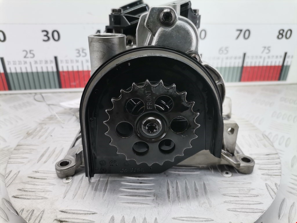 Насос масляный BMW 5er 5 серия F10/F11/F07 2009-2017