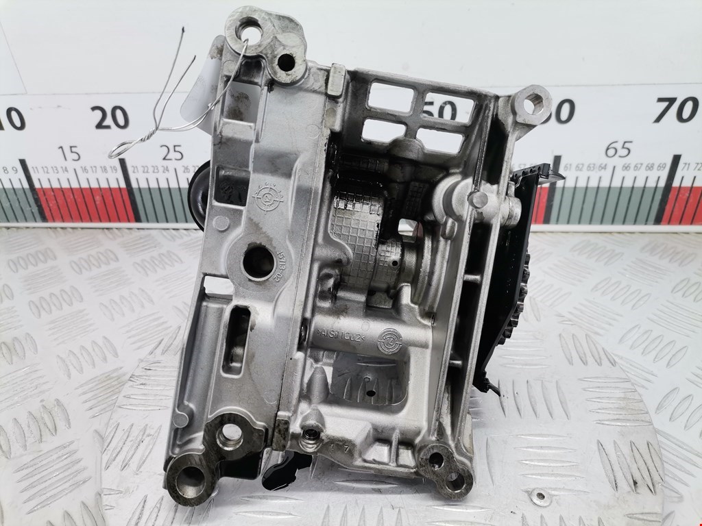 Насос масляный BMW 5er 5 серия F10/F11/F07 2009-2017