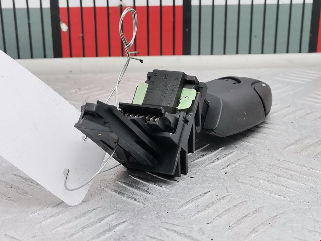 Переключатель подрулевой управления магнитолой CITROEN C5 I 2001-2008