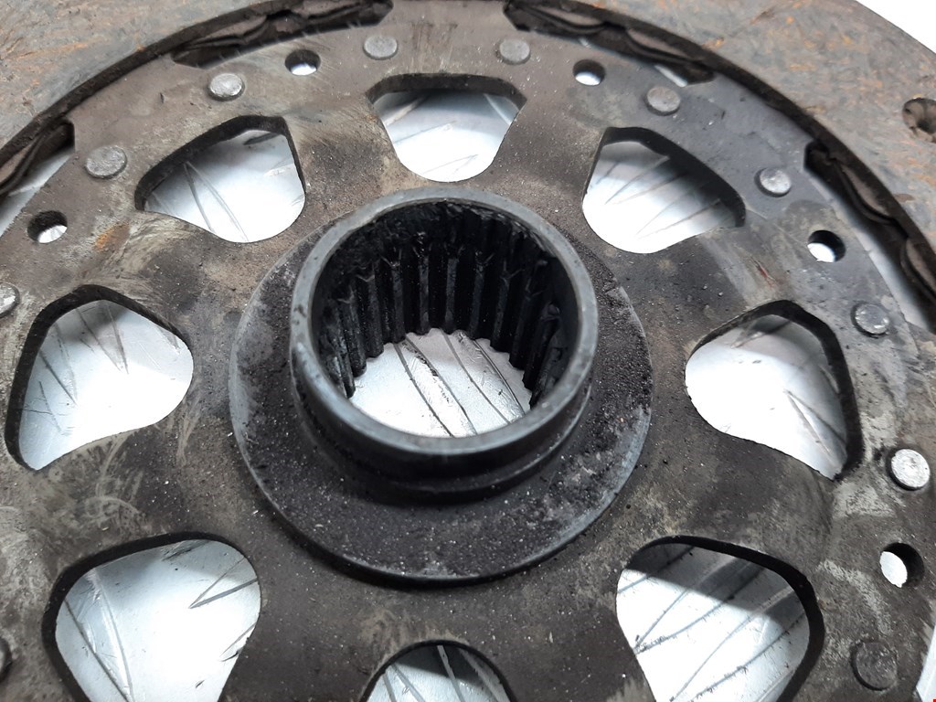 Маховик (демпфер сцепления) BMW 1er E81\E87 2004-2011