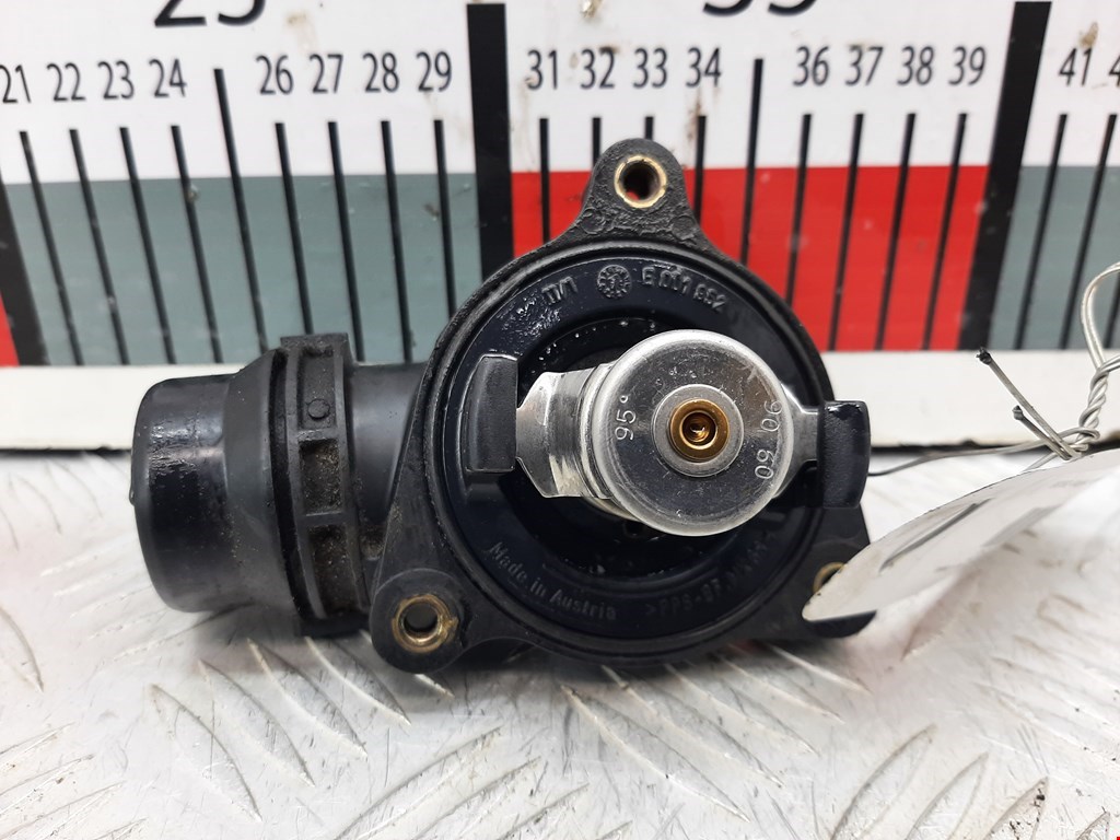 Корпус термостата BMW 1er E81\E87 2004-2011