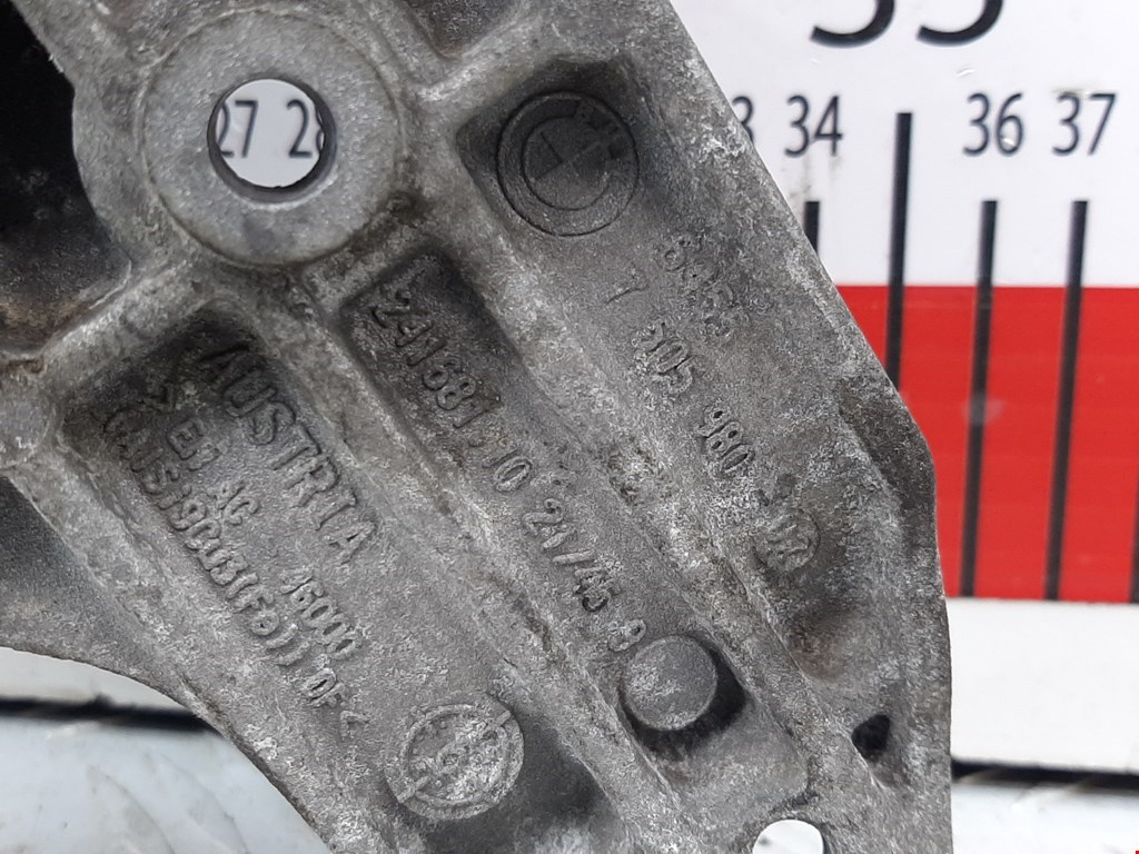 Кронштейн кондиционера BMW 1er E81\E87 2004-2011