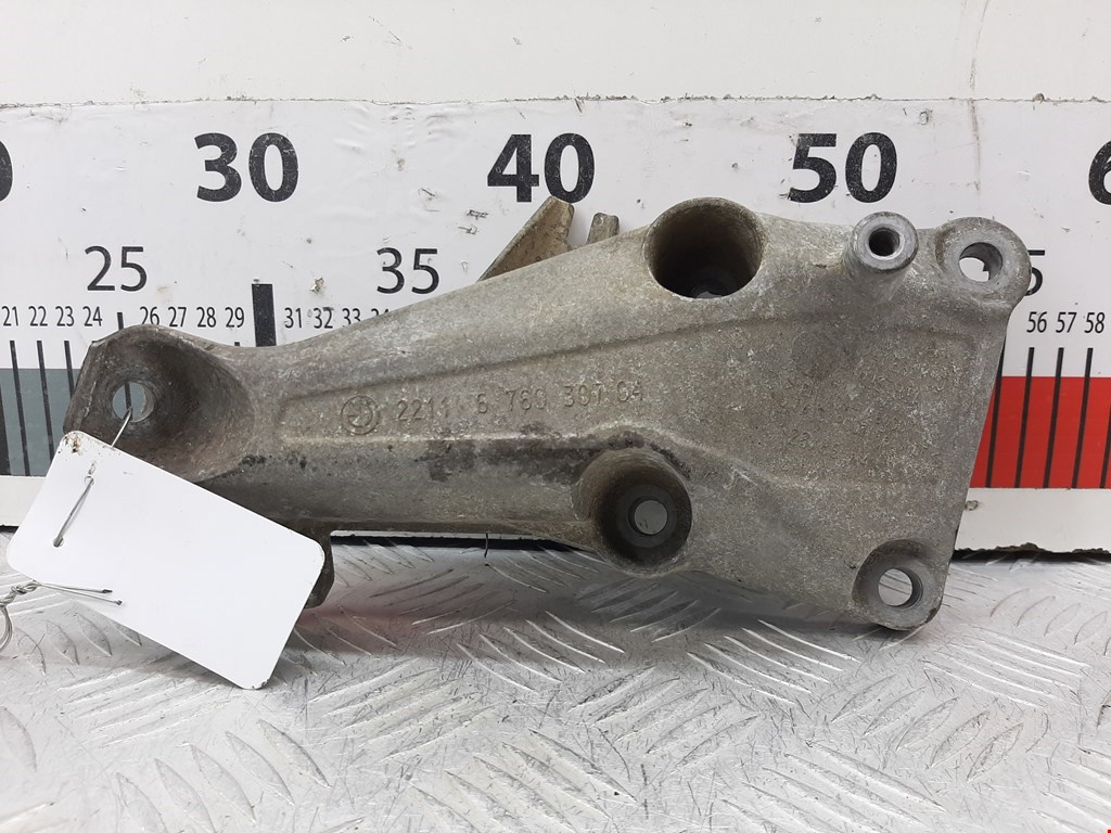 Кронштейн (крепление лапа) двигателя BMW 1-Series (E81/E82/E87/E88) (2004-2014)