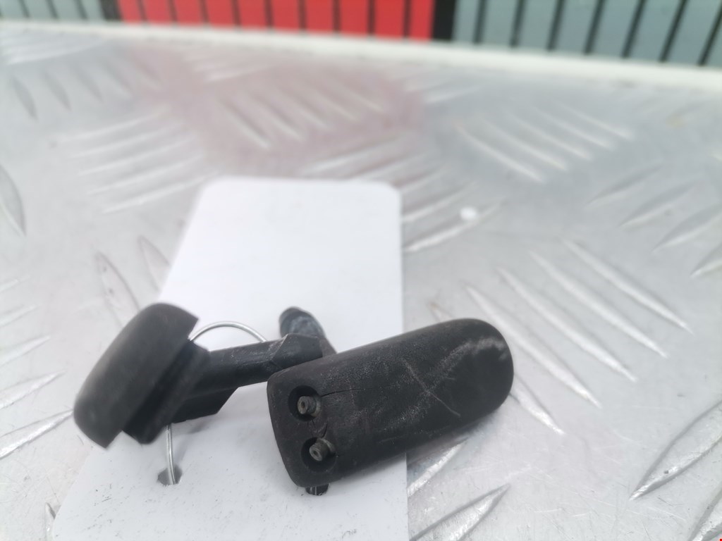 Форсунка омывателя лобового стекла VOLKSWAGEN Golf III 1991-1997