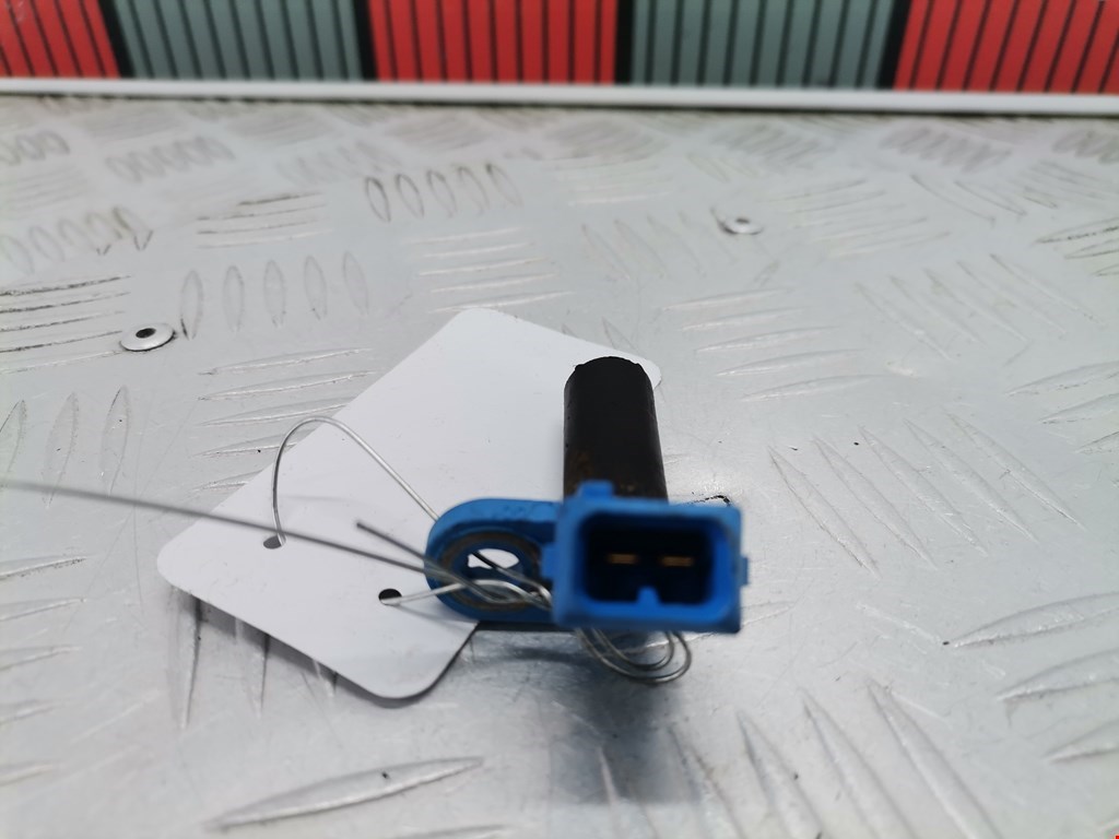 Датчик положения коленвала FORD Fiesta 2001-2008