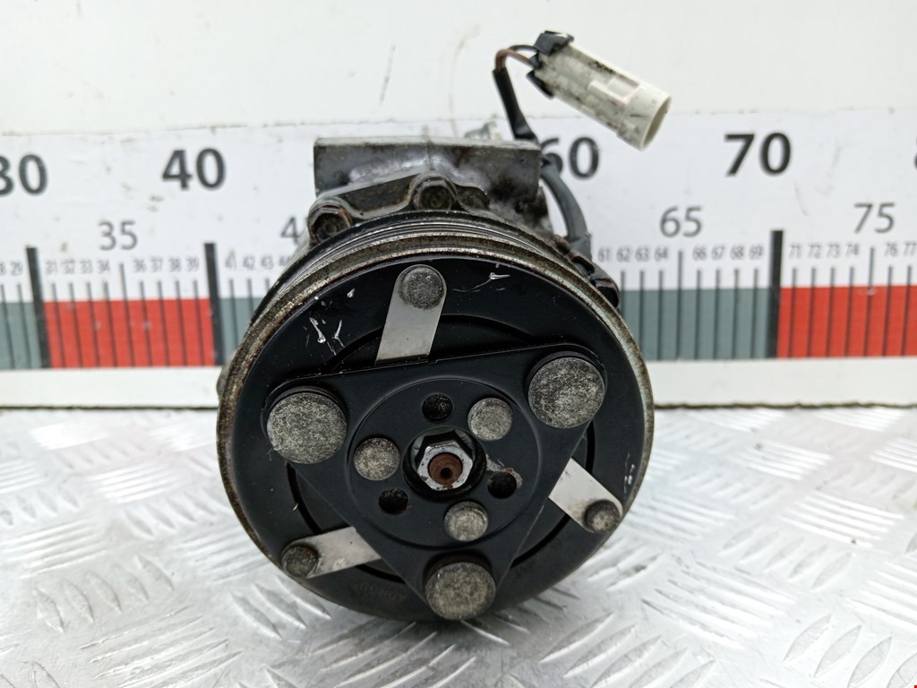 Компрессор кондиционера Opel Corsa C (2000-2006)