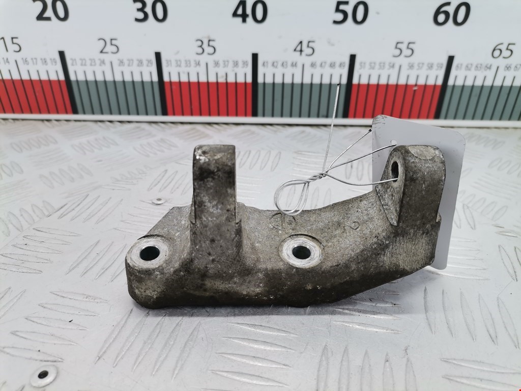 Кронштейн (крепление лапа) двигателя Chevrolet Matiz M200 (2005-2010)