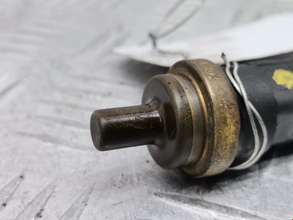 Датчик температуры (охлаждающей жидкости) VOLKSWAGEN Passat B5 1997-2005