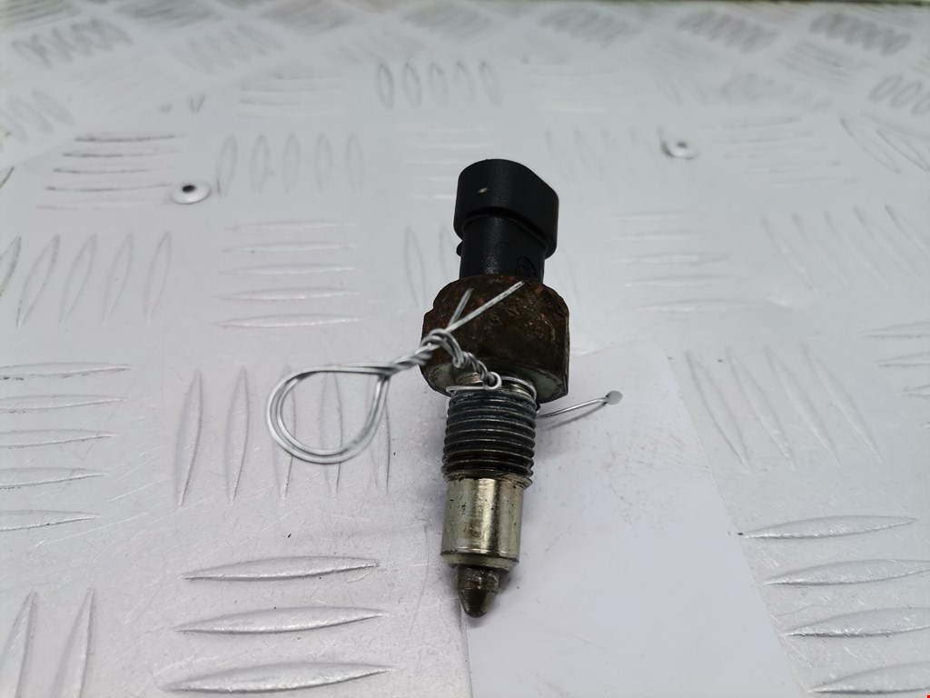 Датчик включения заднего хода FIAT Doblo 1 2000-2005