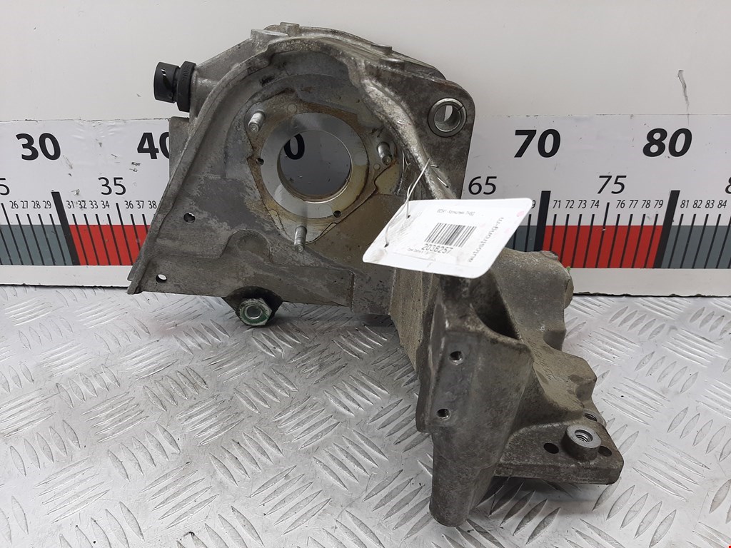 Кронштейн ТНВД OPEL Zafira B 2005-2012