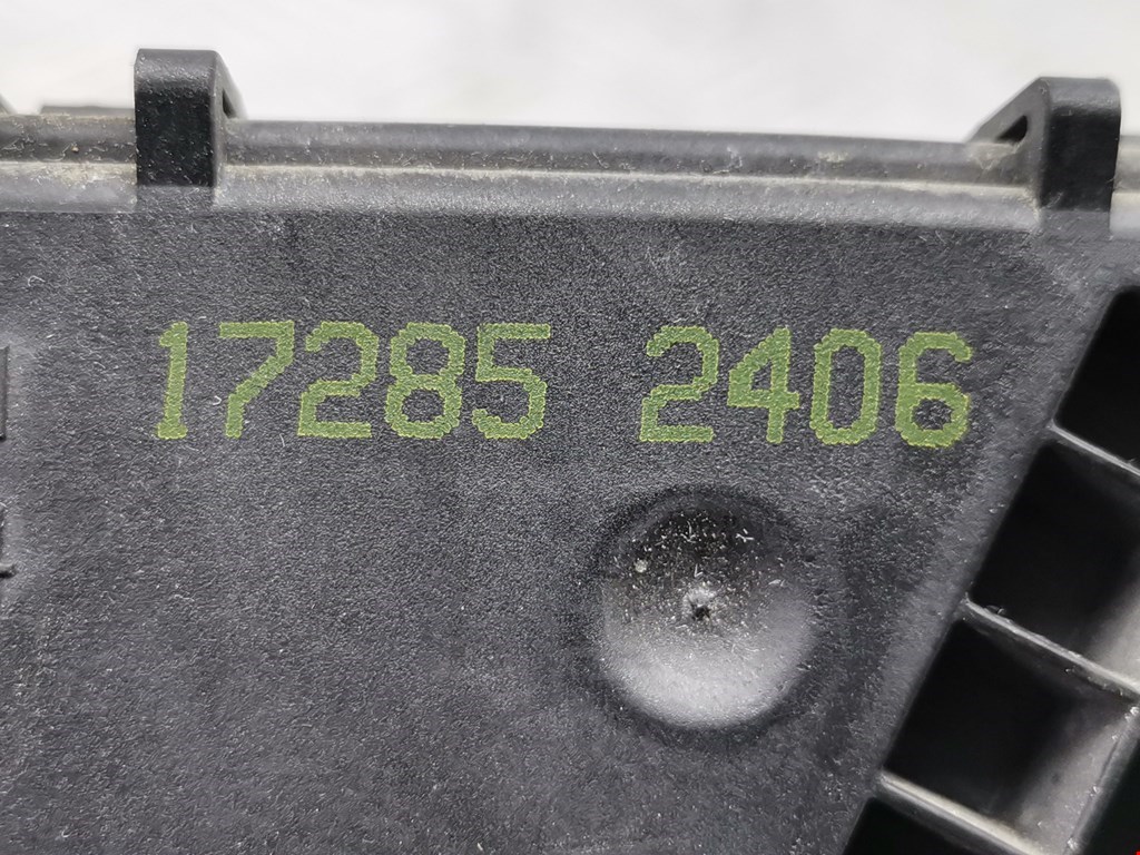 Замок багажника (крышки двери) OPEL Zafira B 2005-2012