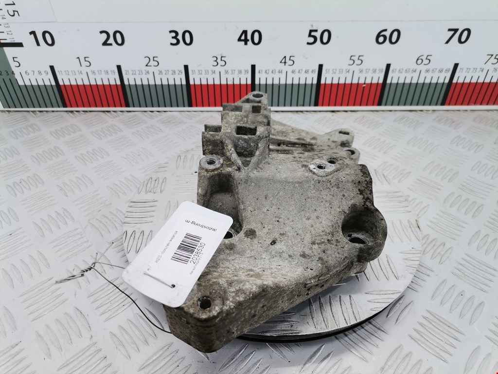 Кронштейн генератора RENAULT Megane II 2002-2009