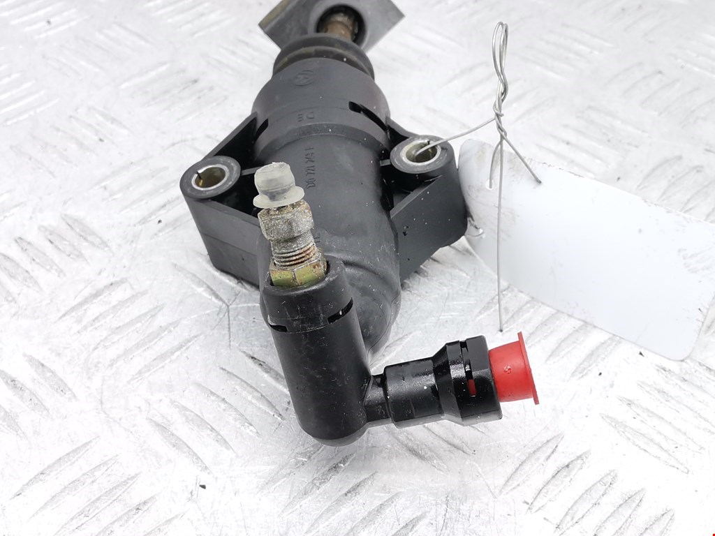 Цилиндр сцепления рабочий VOLKSWAGEN Golf IV 1997-2003