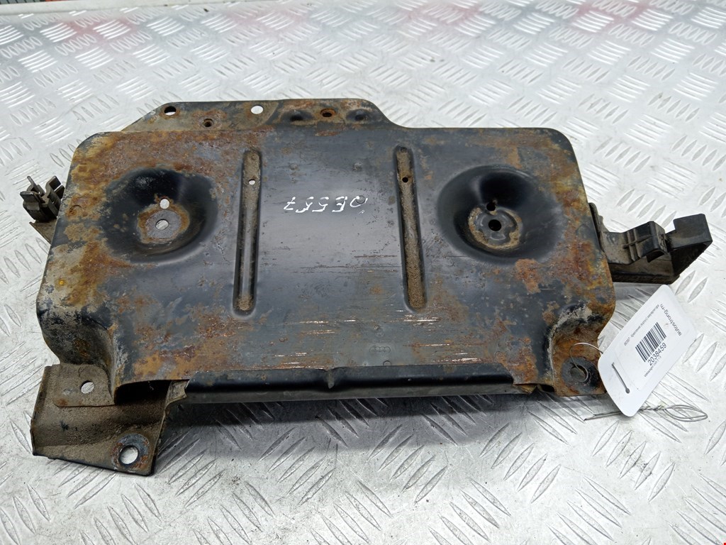 Крепление АКБ (корпус/подставка) VOLKSWAGEN Golf III 1991-1997