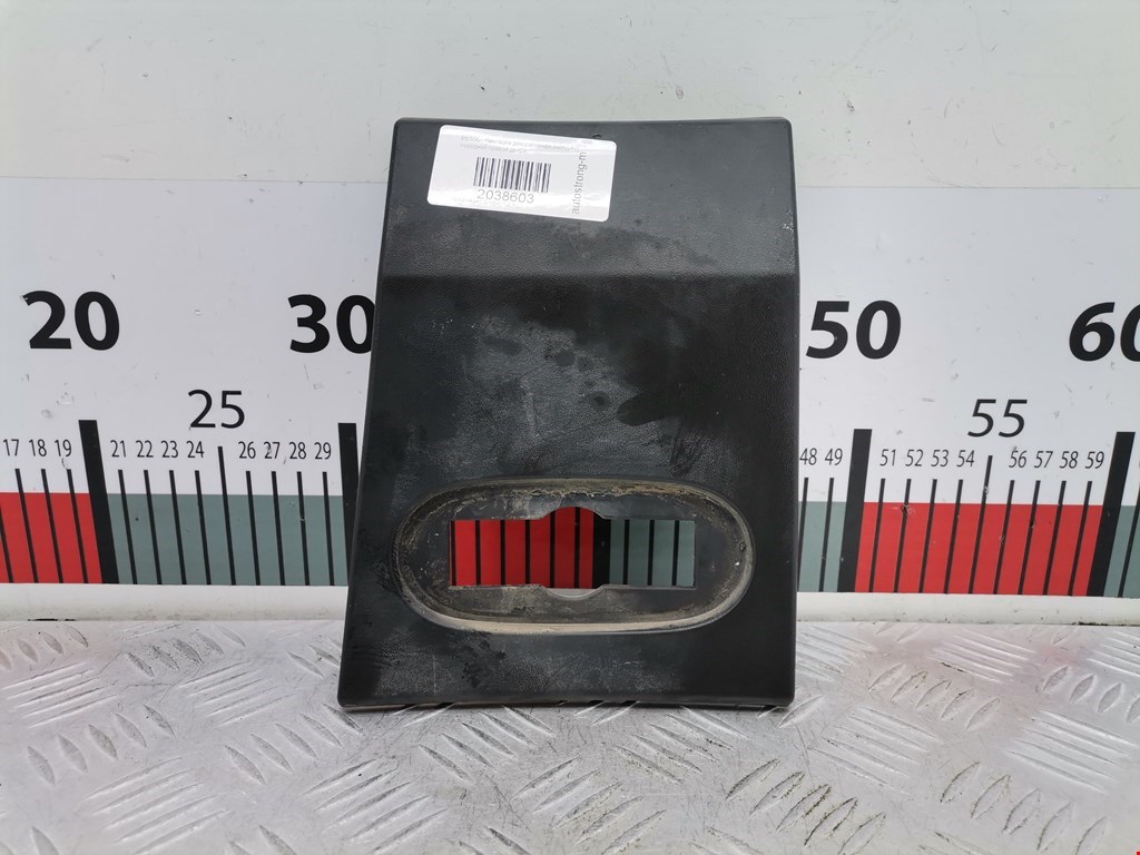 Накладка декоративная (молдинг) двери передней правой Volkswagen Crafter 1 (2006-2016)