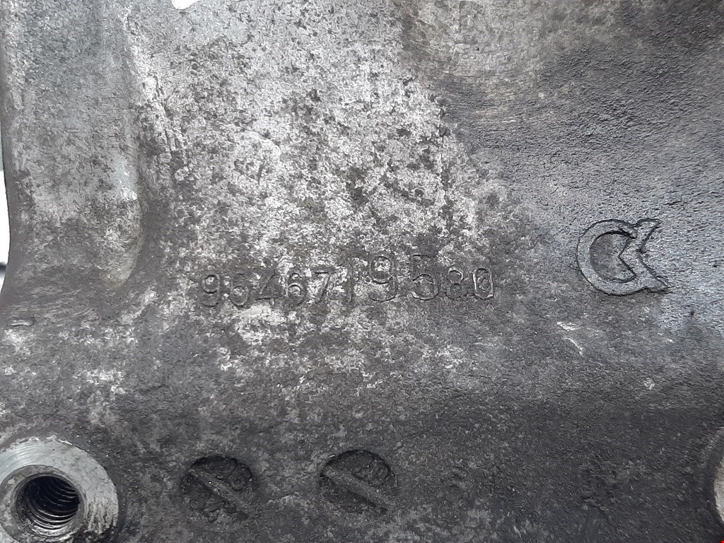 Кронштейн кондиционера VOLVO V50 I 2004-2012