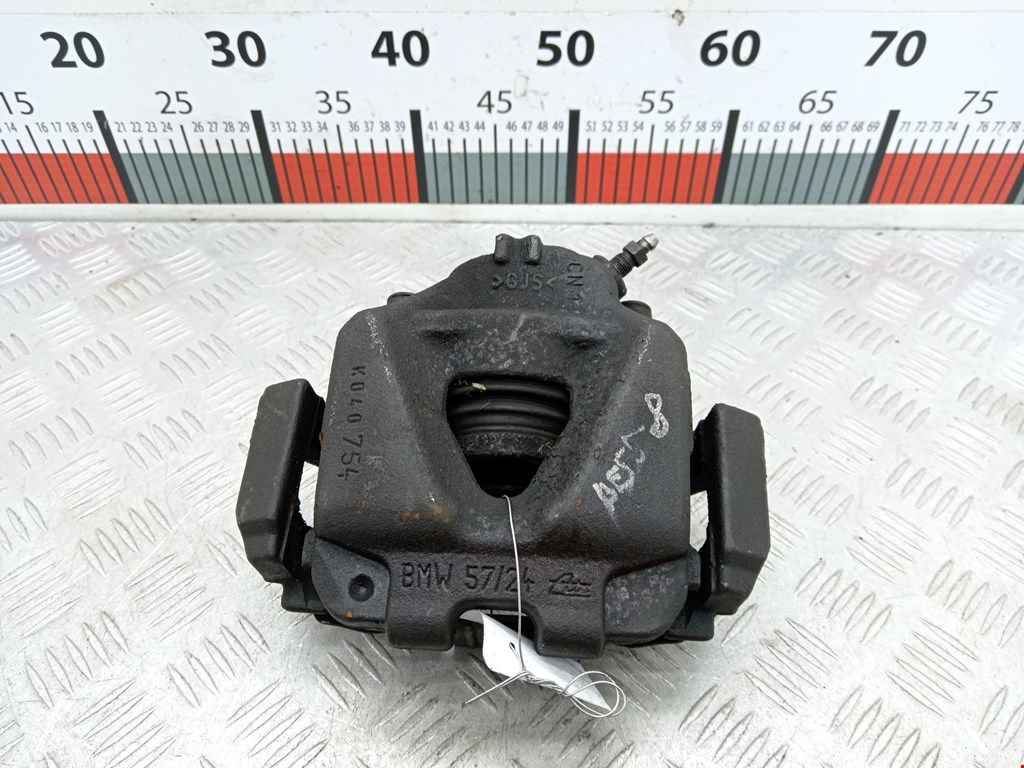 Суппорт передний правый BMW 3er E90/E91 2005-2012