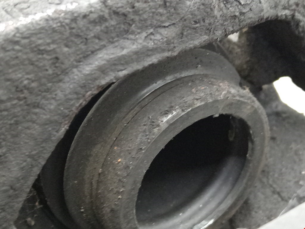 Суппорт передний правый BMW 3er E90/E91 2005-2012