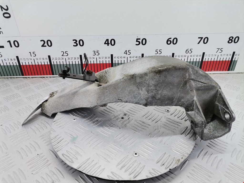 Кронштейн (крепление лапа) двигателя Opel Vectra B (1995-2002)