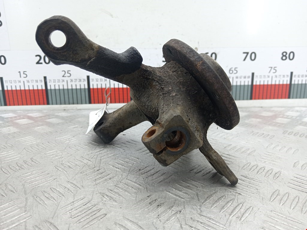 Ступица передняя правая VOLKSWAGEN Golf III 1991-1997