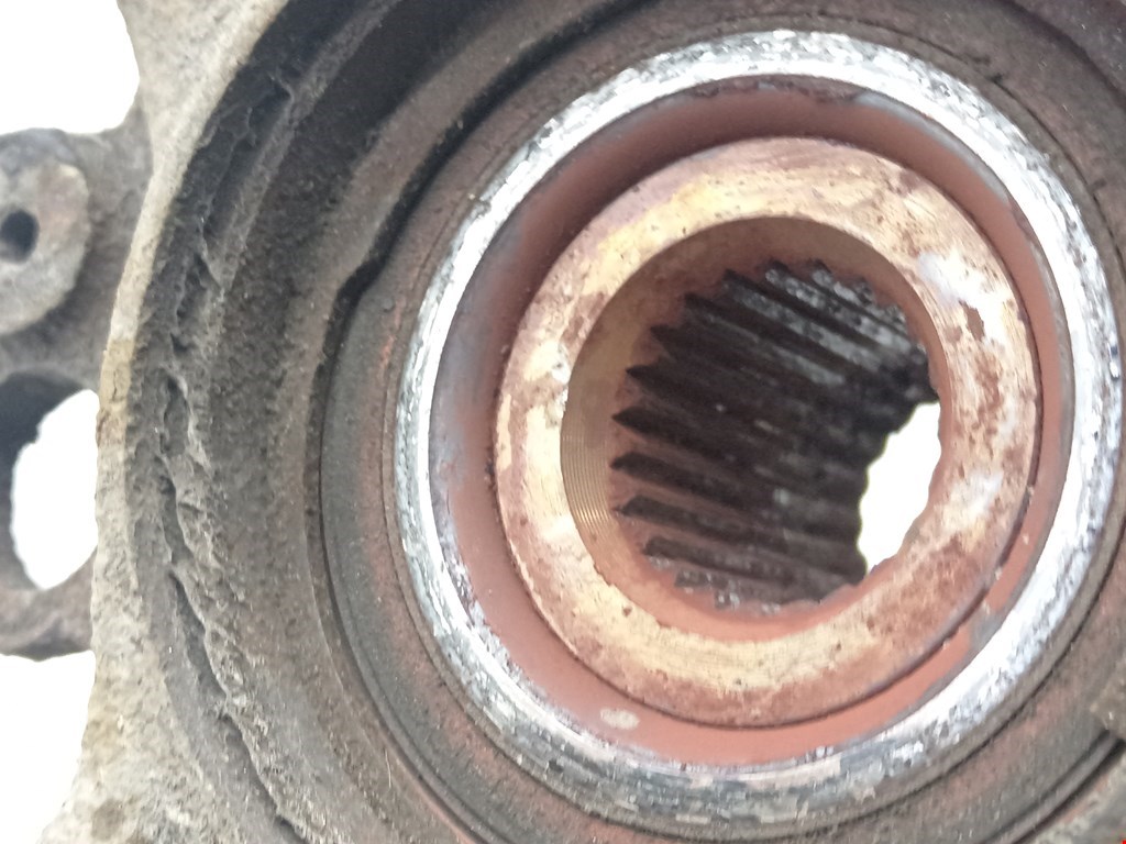 Ступица передняя правая VOLKSWAGEN Golf III 1991-1997