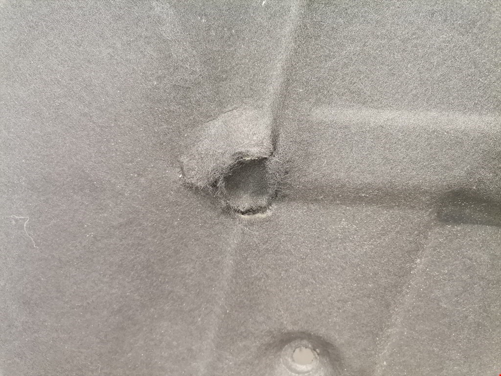 Шумоизоляция капота BMW X5 E53 1999-2006