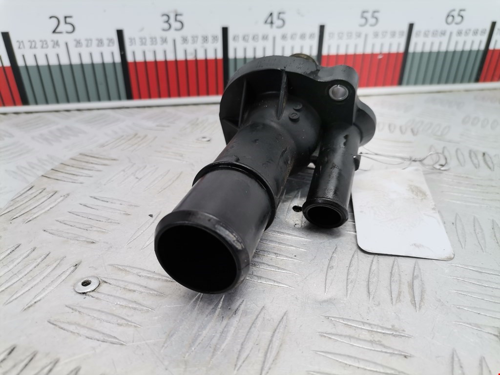 Корпус термостата FORD Focus II 2005-2011