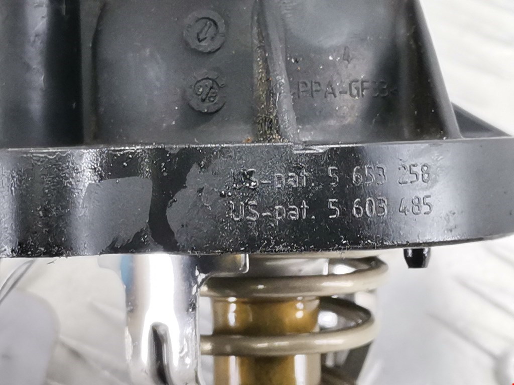 Корпус термостата FORD Focus II 2005-2011